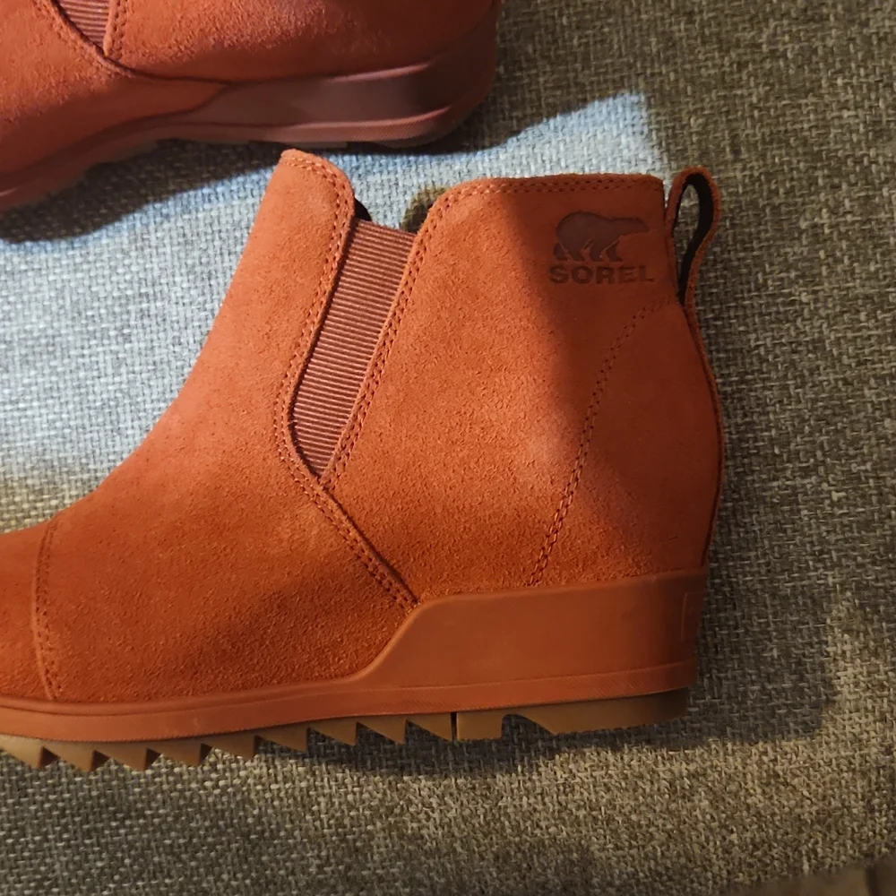 Sorel Evie Pull On Suede Booties - Picture 6 of 8